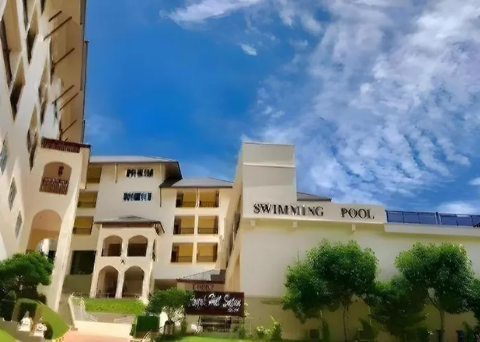 Royal Hill Satun Hotel